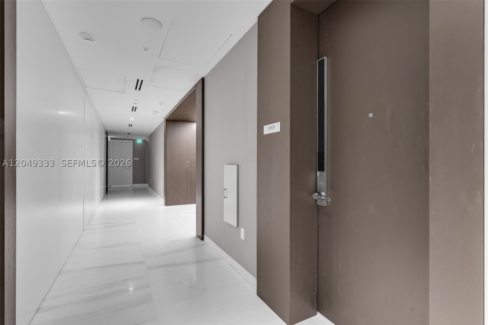 image Aston Martin Residence23