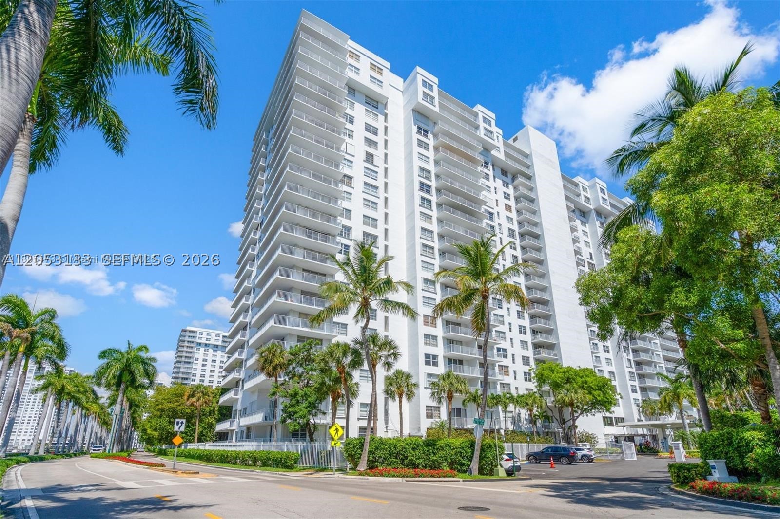 2801 NE 183rd St #405W Aventura, FL 33160