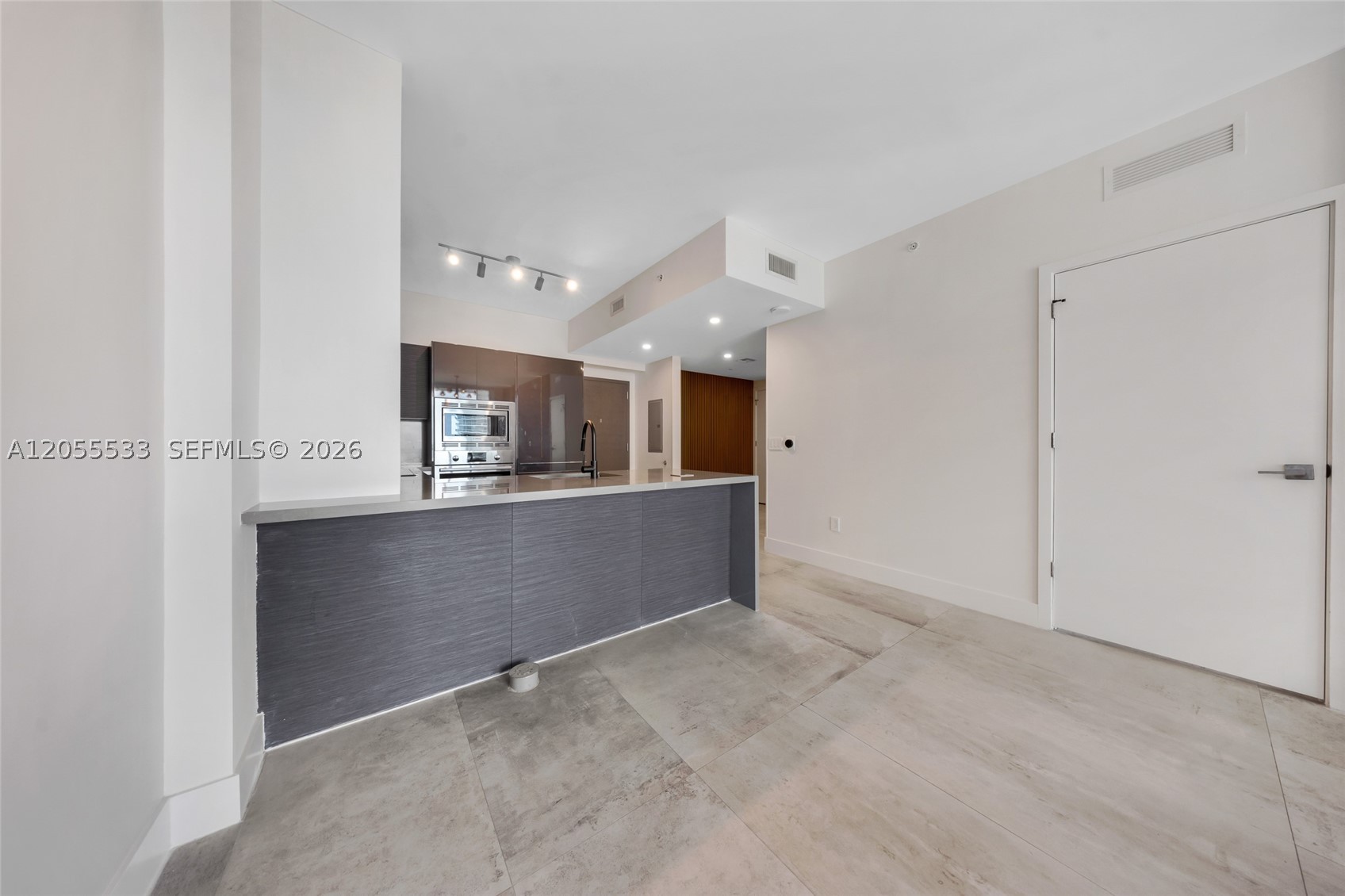 image The Bond on Brickell12