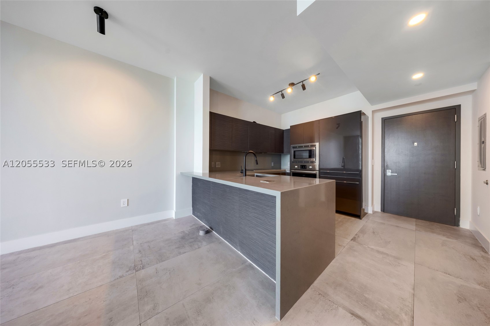 image The Bond on Brickell13