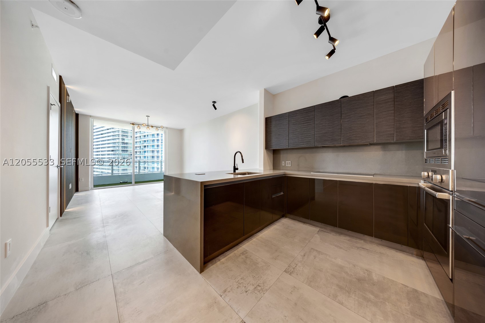 image The Bond on Brickell14