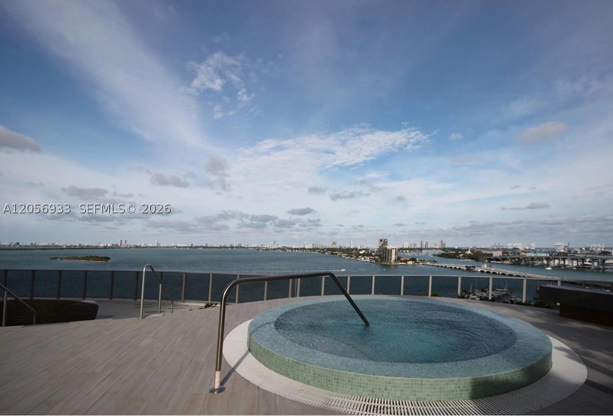 image Aria on the Bay17