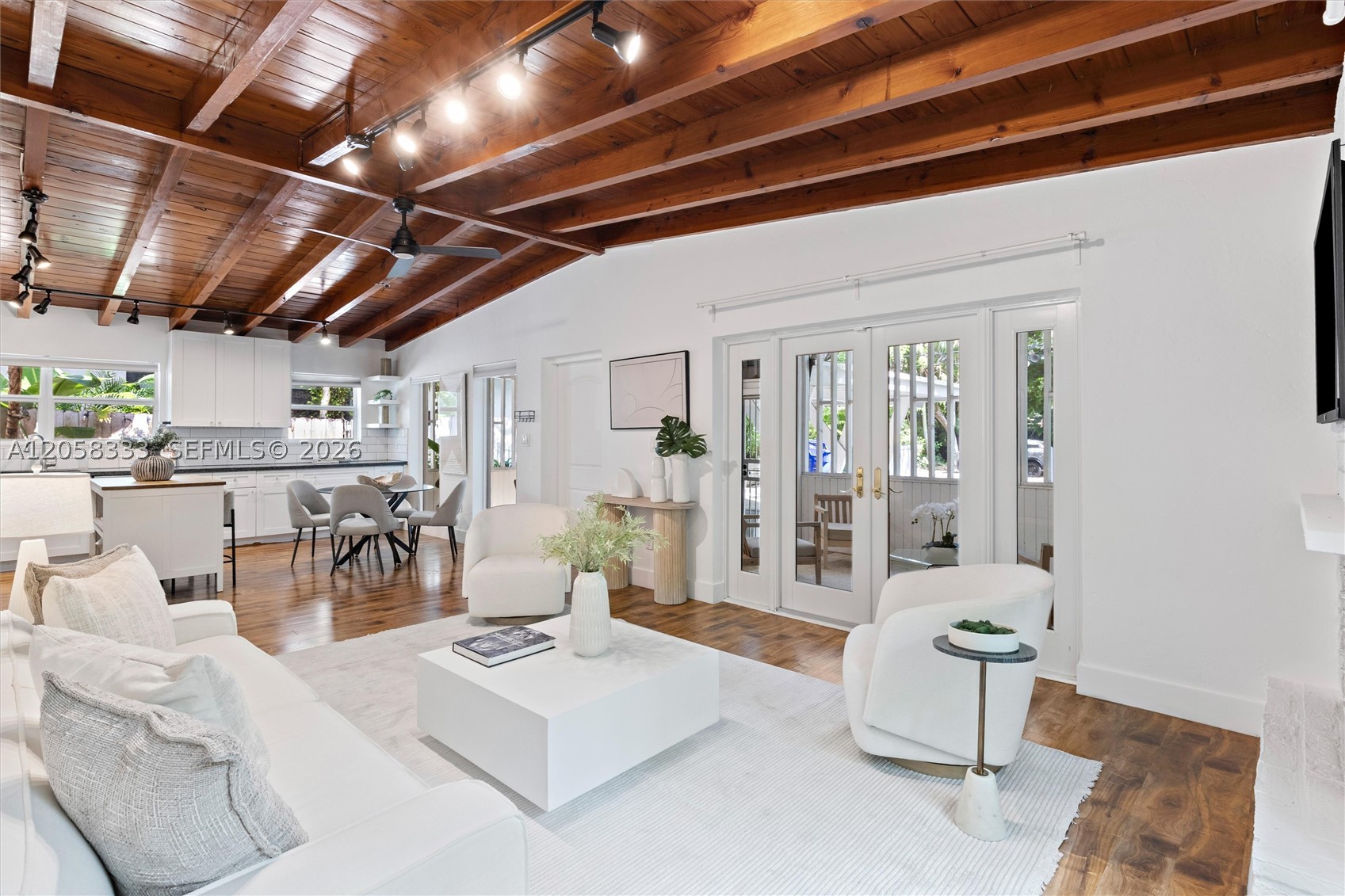 3700 Loquat Ave Miami, FL 33133