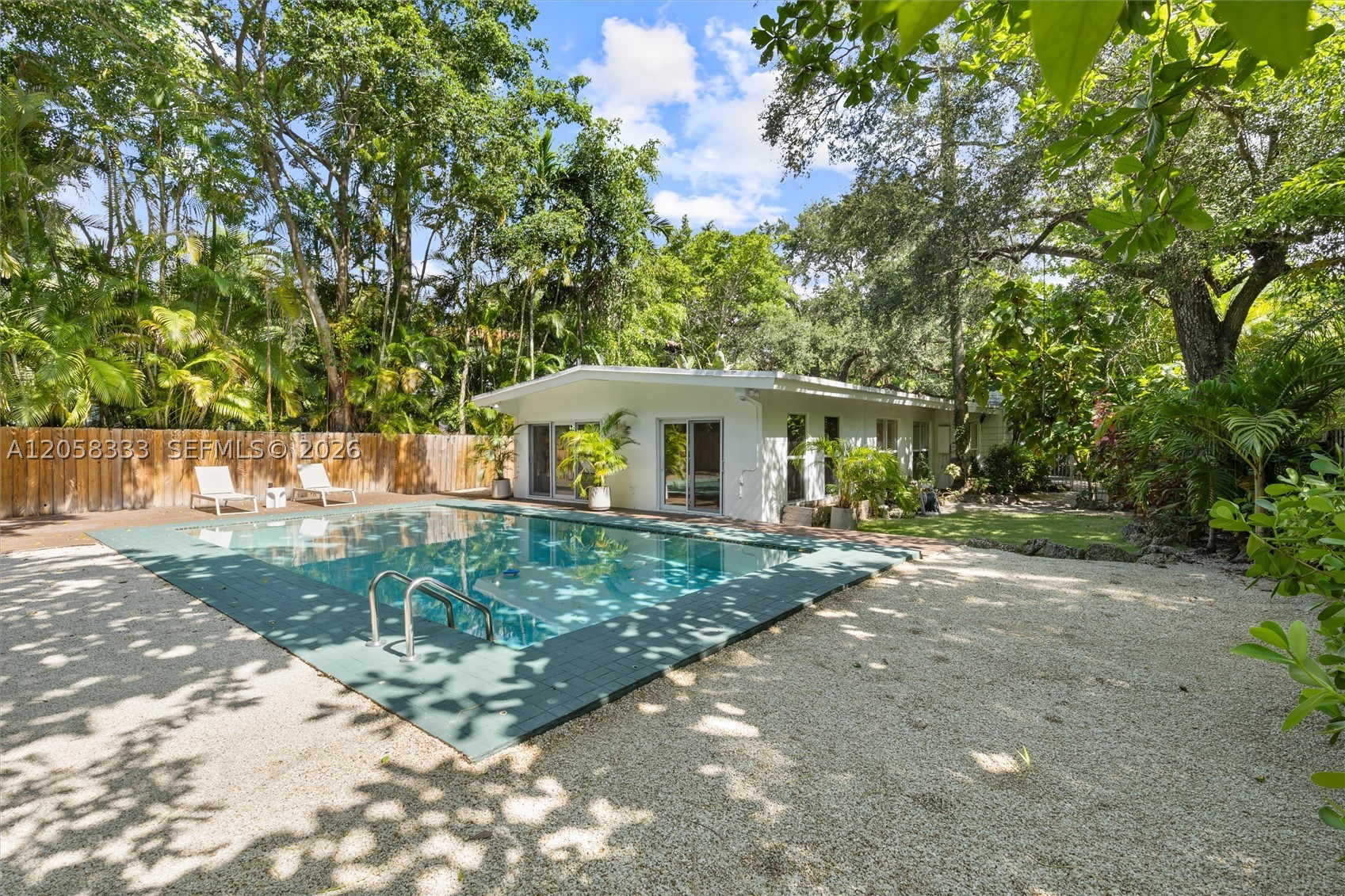 3700 Loquat Ave Miami, FL 33133