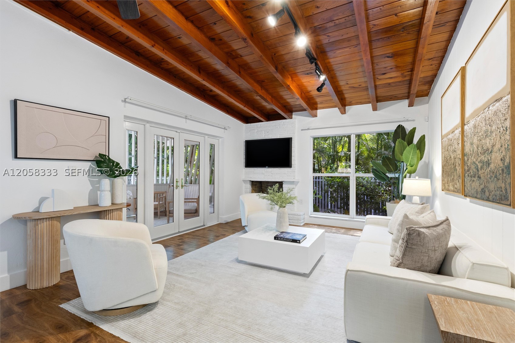 3700 Loquat Ave Miami, FL 33133