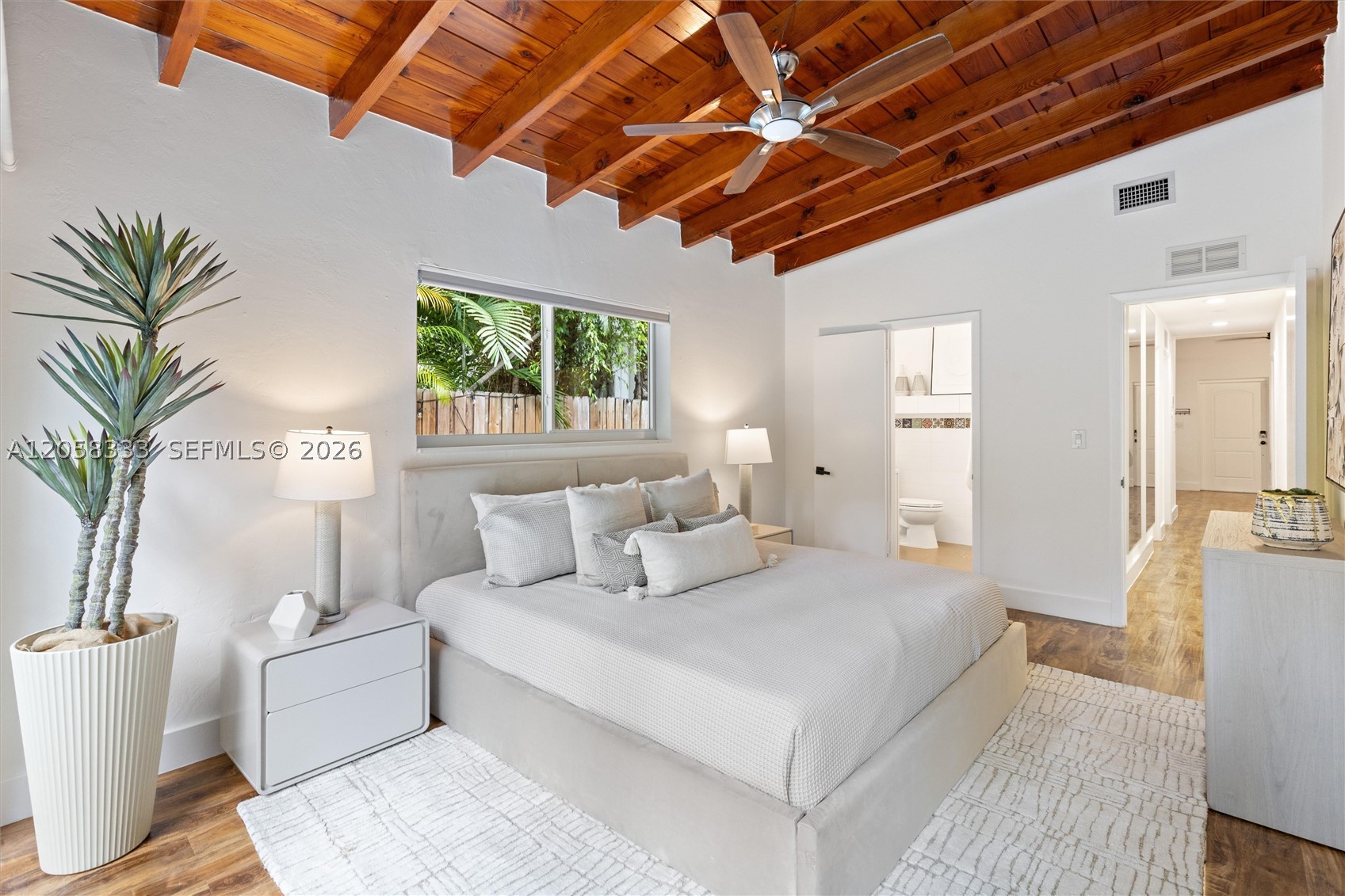 3700 Loquat Ave Miami, FL 33133
