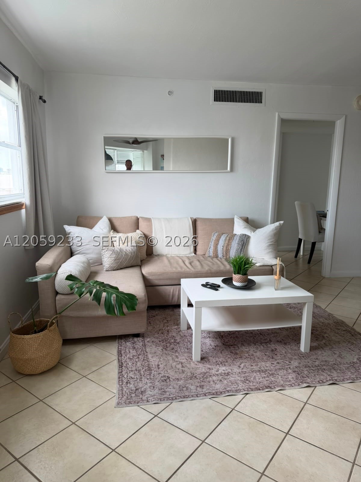 1881 Washington Ave #10F