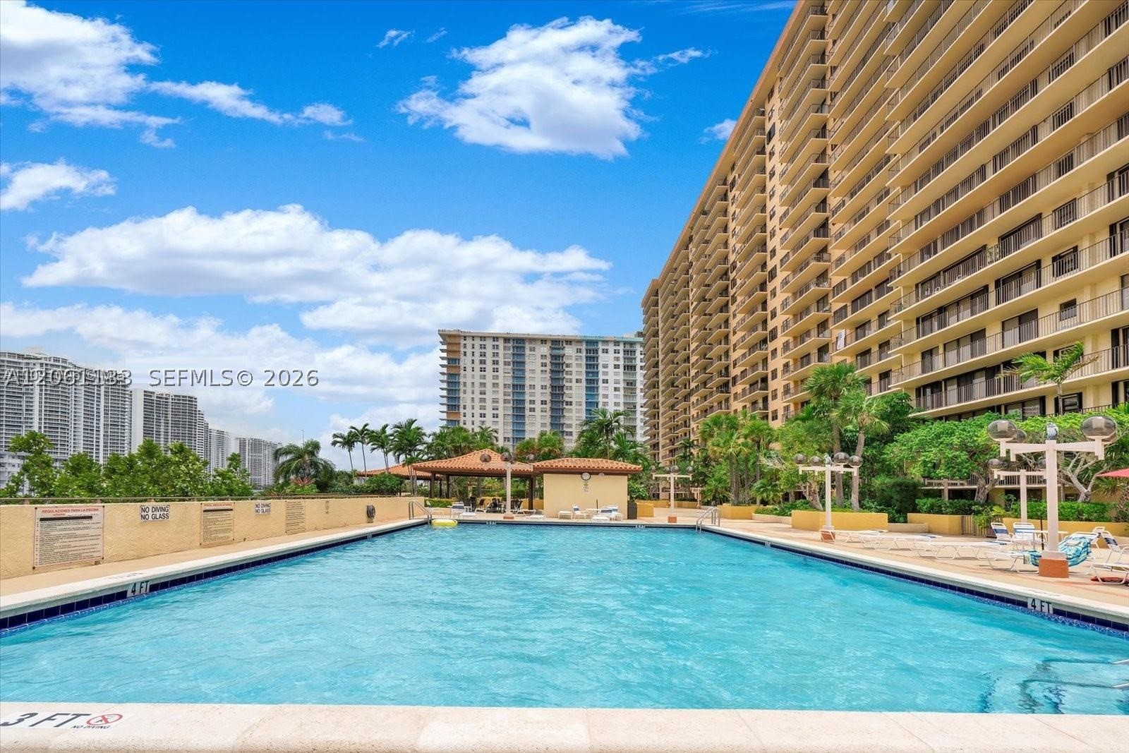 image Winston Towers 70020