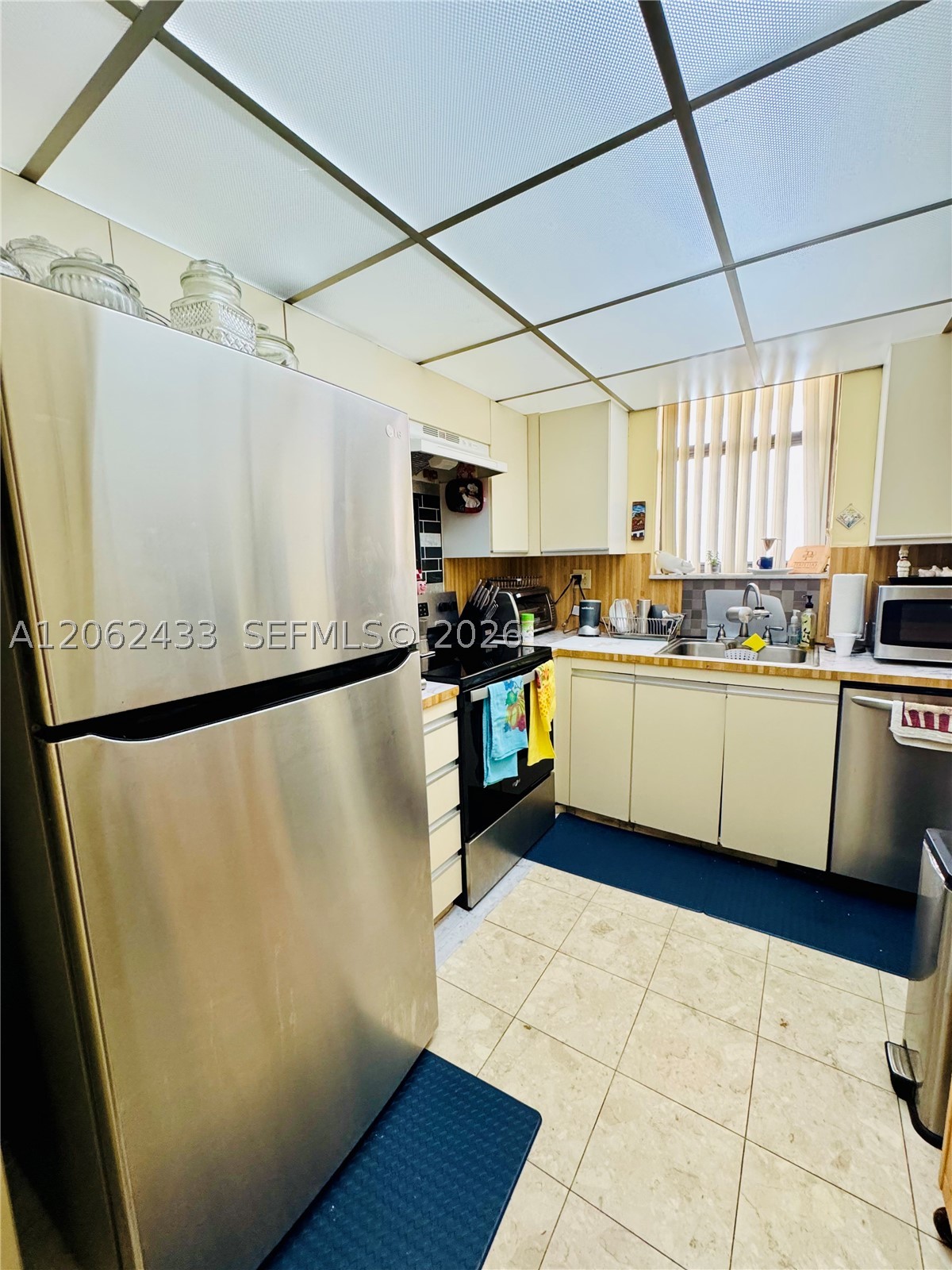 18181 NE 31st Ct #PH03 Aventura, FL 33160
