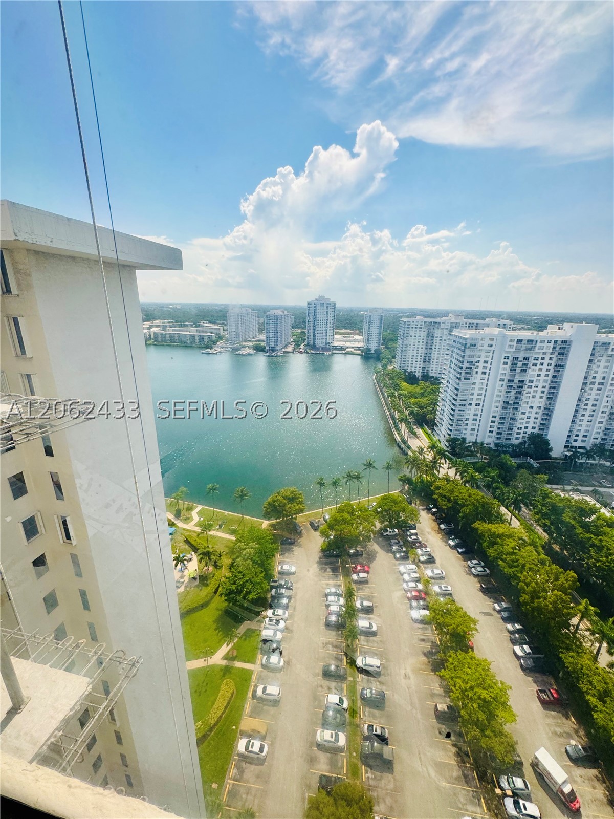 18181 NE 31st Ct #PH03 Aventura, FL 33160
