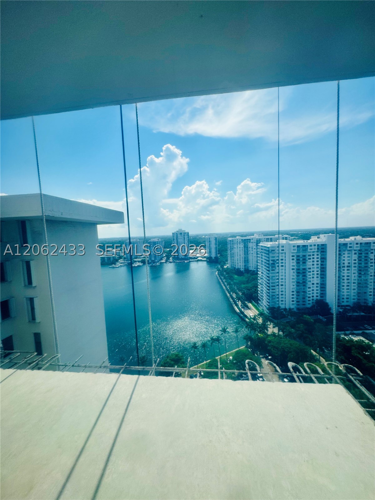 18181 NE 31st Ct #PH03 Aventura, FL 33160