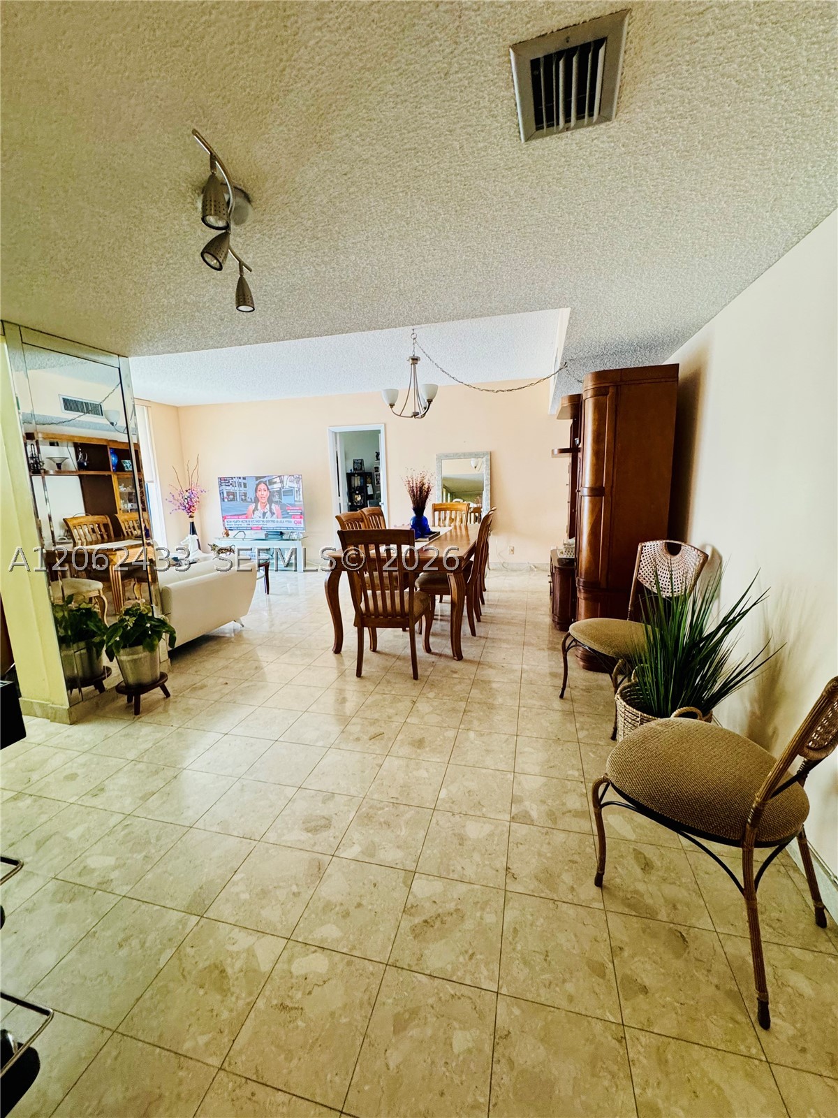 18181 NE 31st Ct #PH03 Aventura, FL 33160
