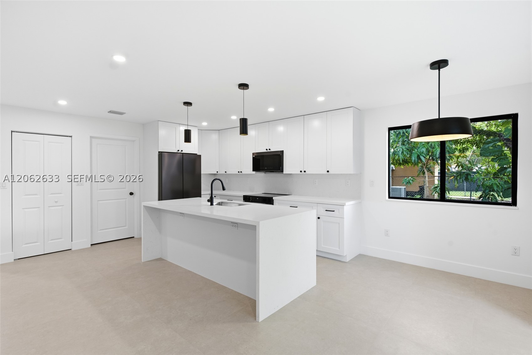 6421 SW 59th Ave South Miami, FL 33143