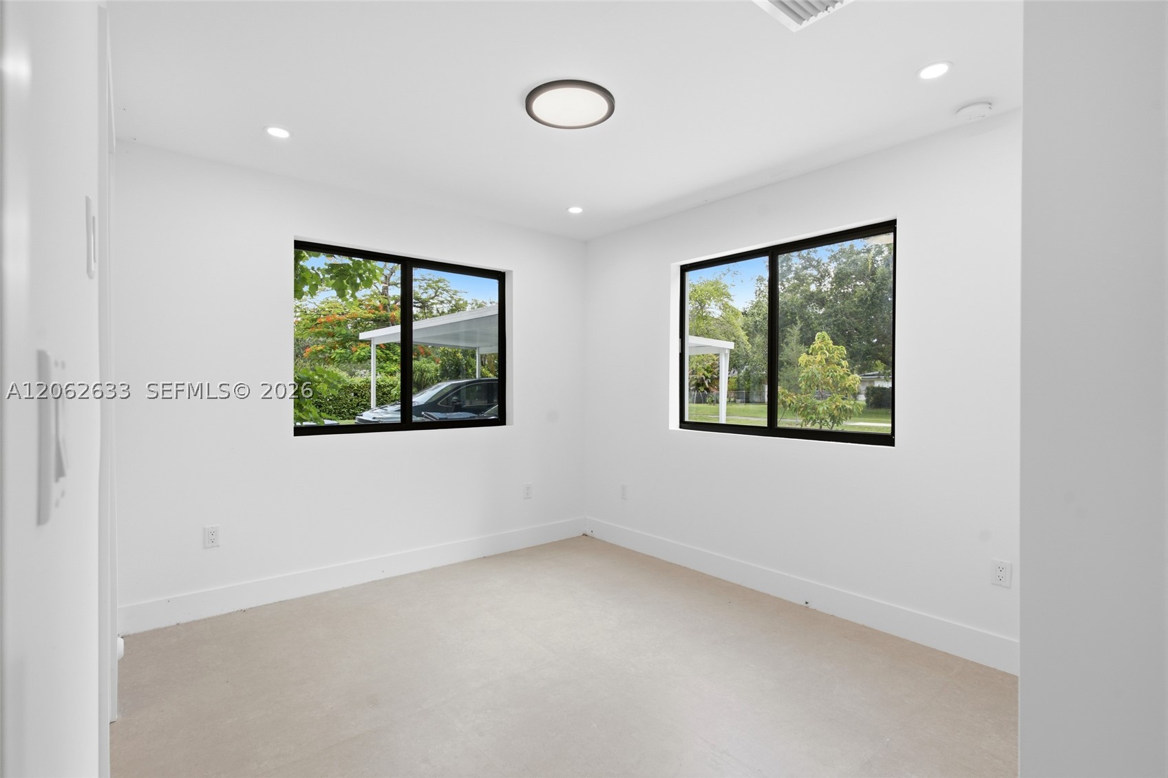 6421 SW 59th Ave South Miami, FL 33143