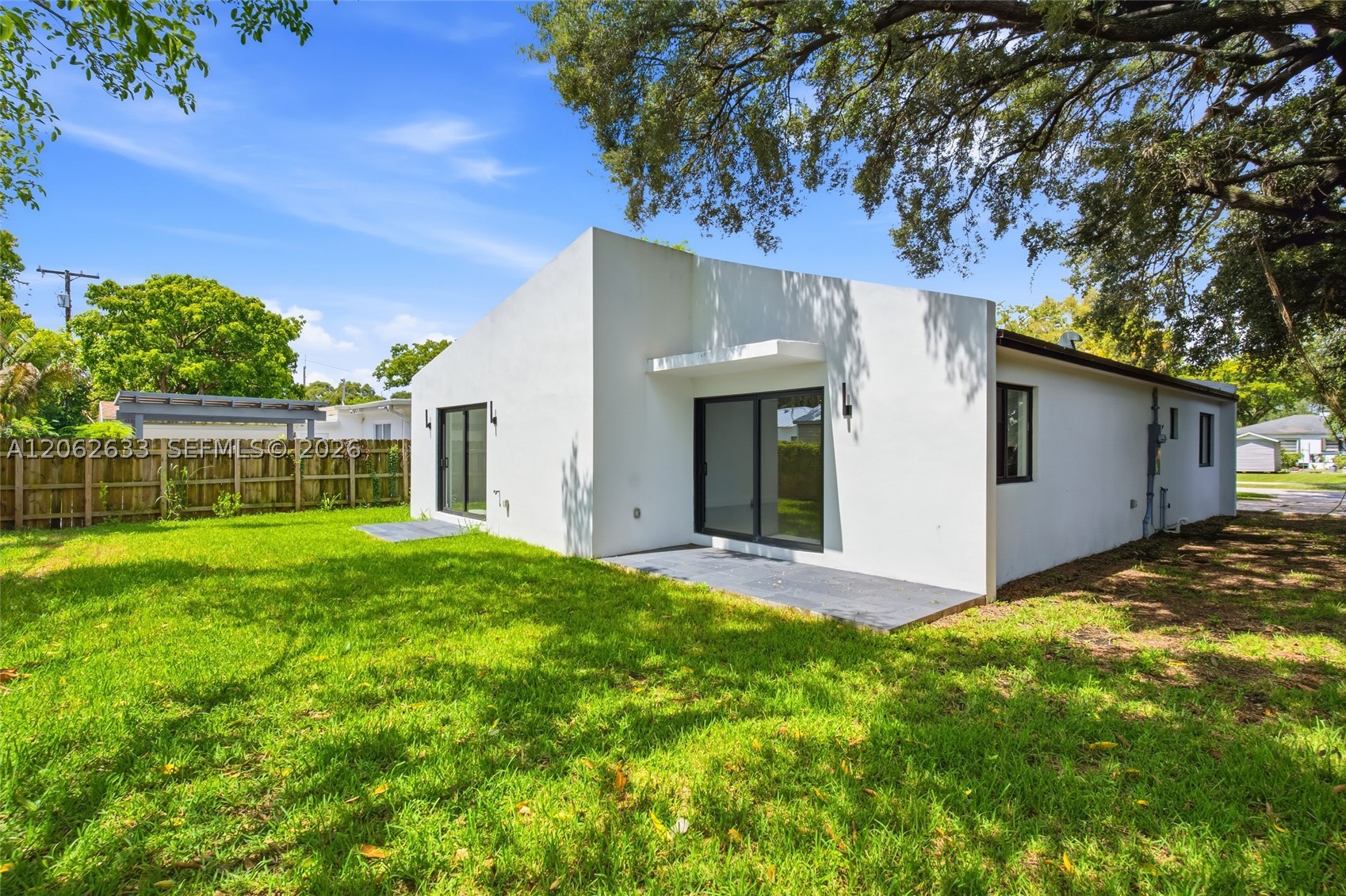 6421 SW 59th Ave South Miami, FL 33143