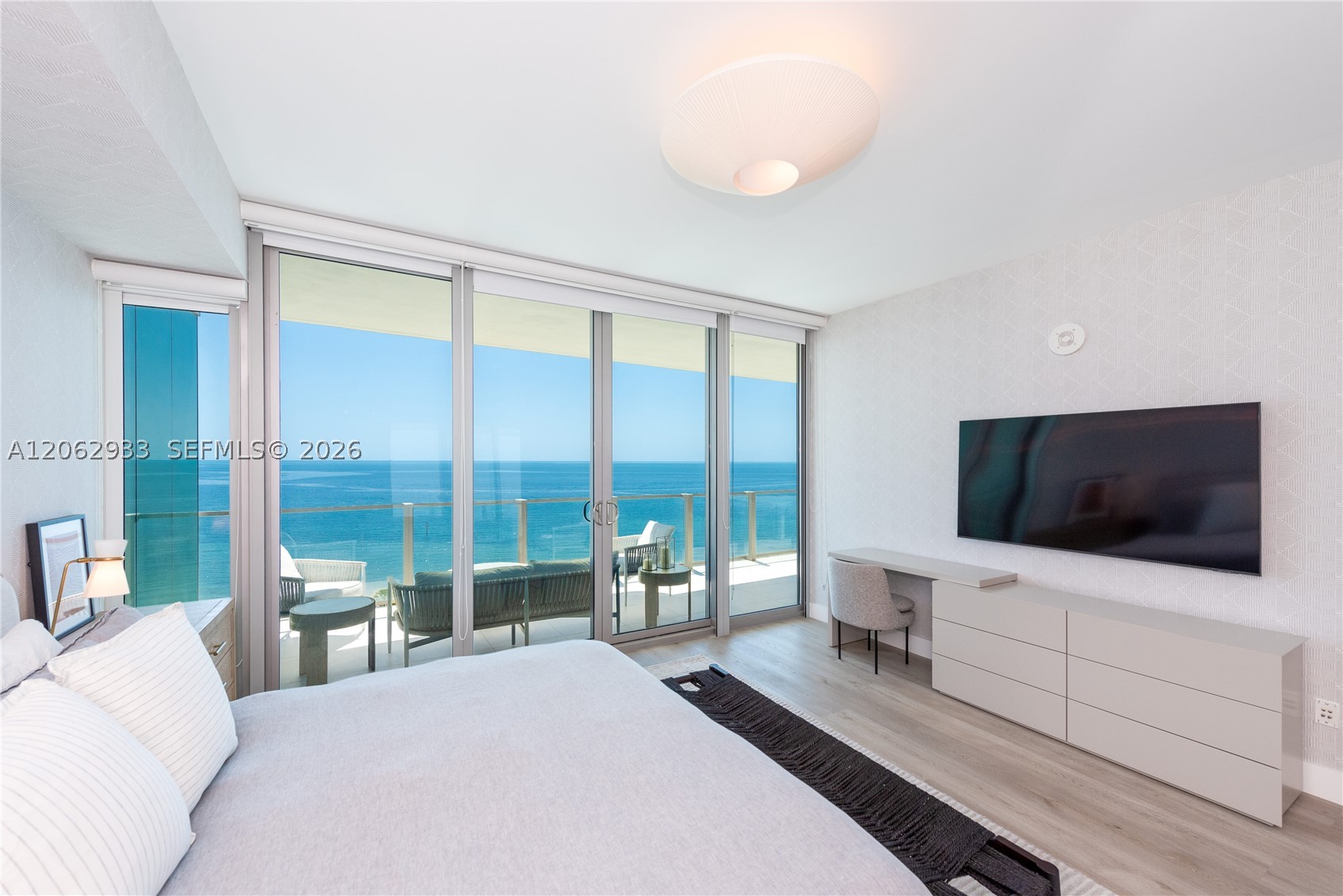 360 Ocean Dr #904S Key Biscayne, FL 33149