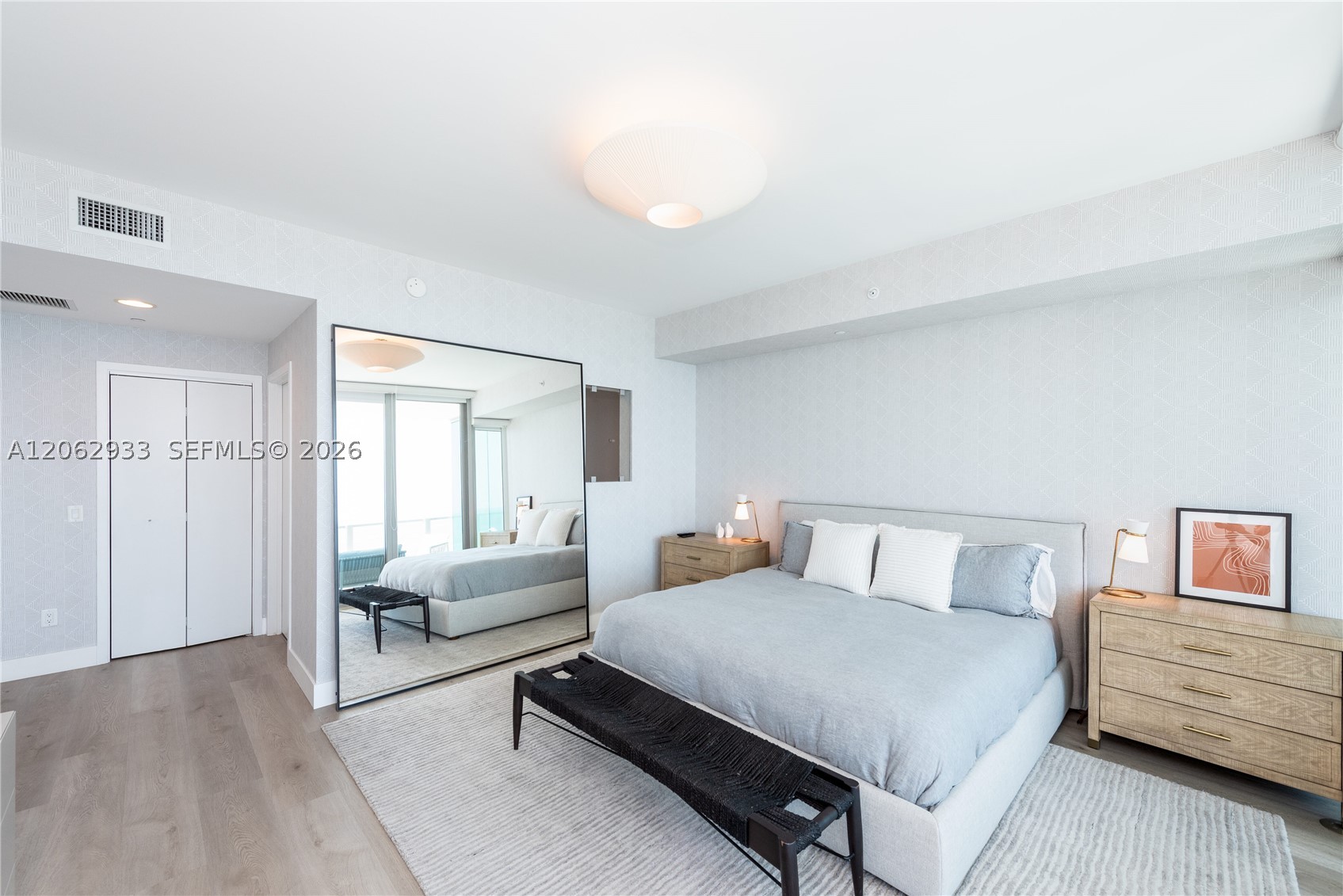 360 Ocean Dr #904S Key Biscayne, FL 33149