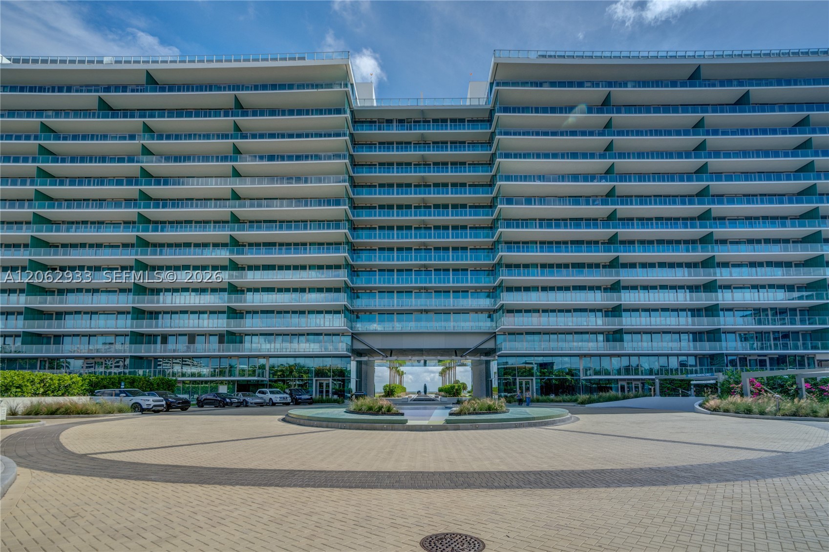 360 Ocean Dr #904S Key Biscayne, FL 33149