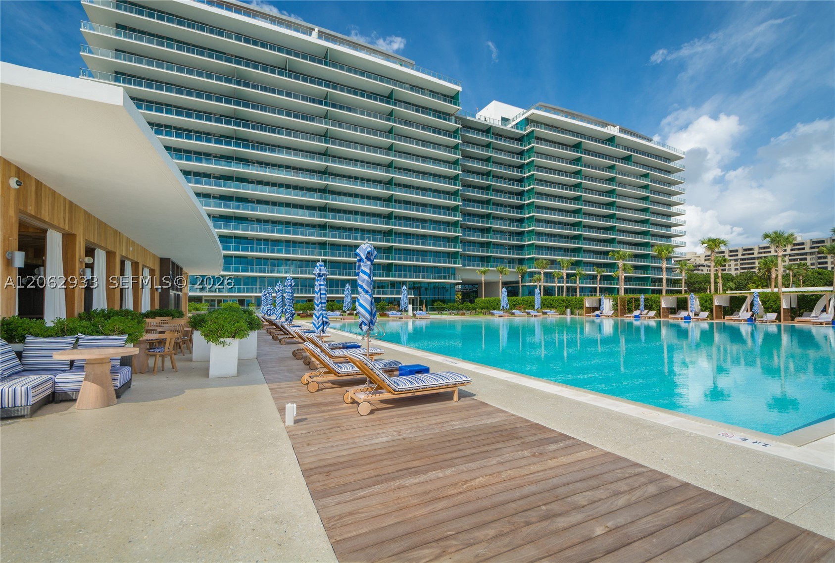 360 Ocean Dr #904S Key Biscayne, FL 33149