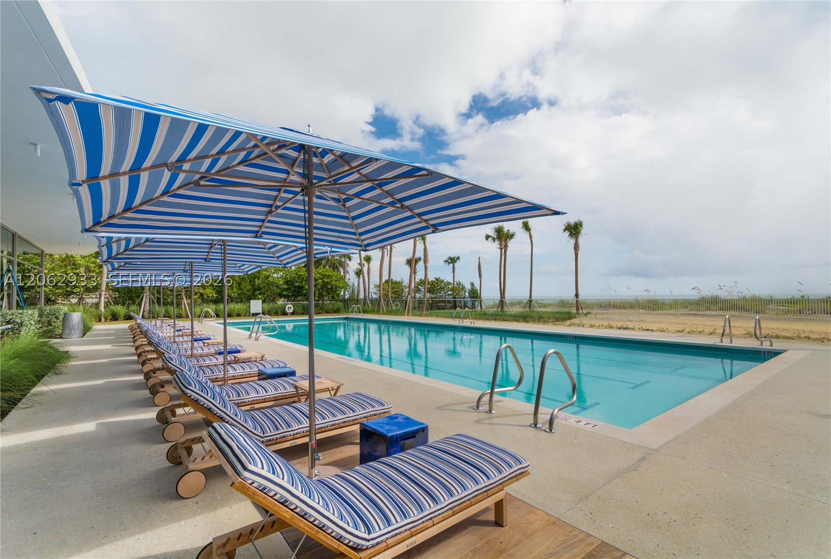360 Ocean Dr #904S Key Biscayne, FL 33149