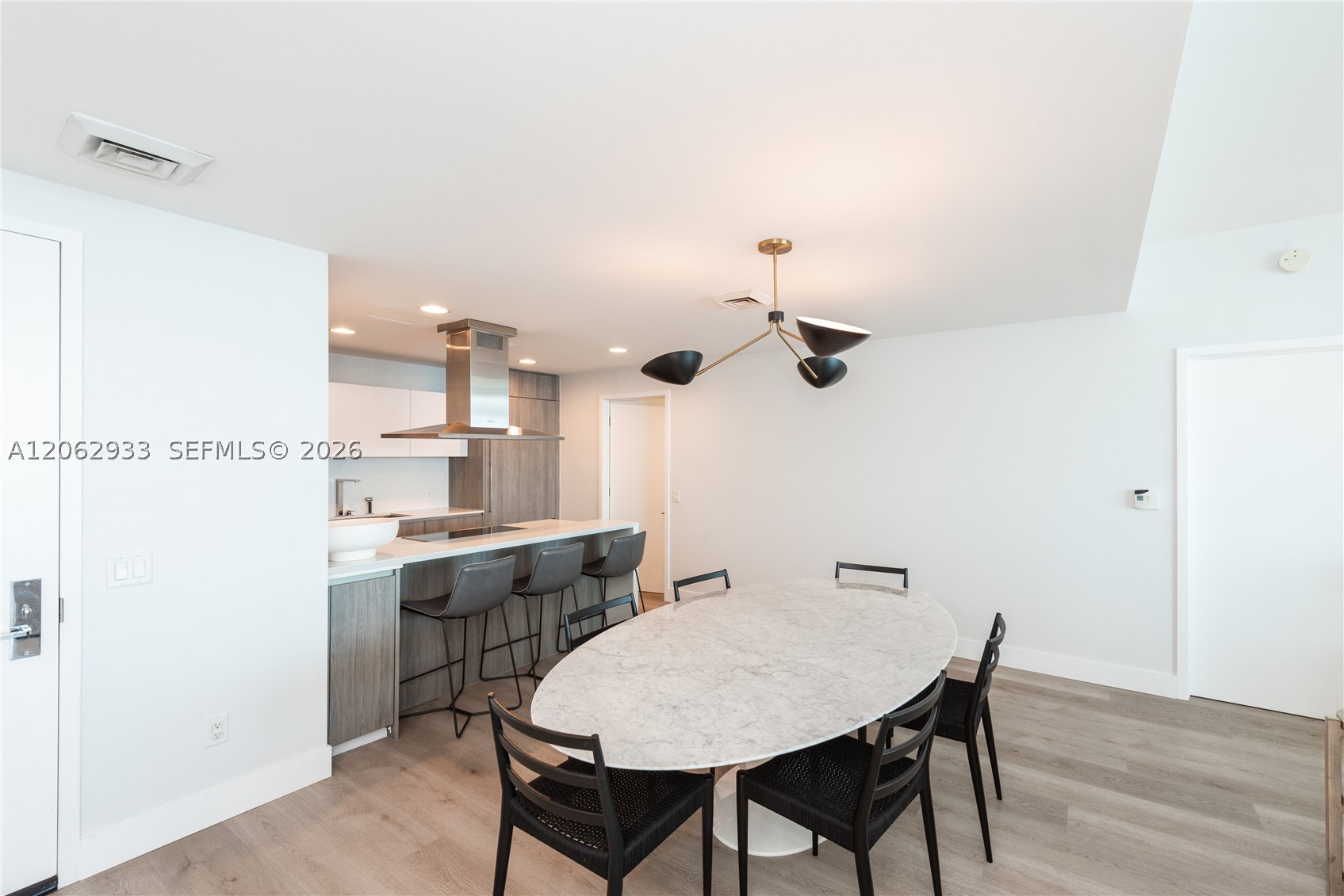 360 Ocean Dr #904S Key Biscayne, FL 33149