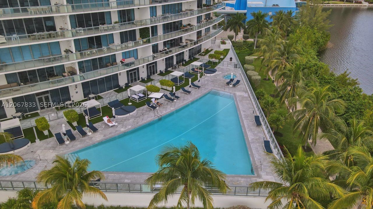 image Echo Aventura47