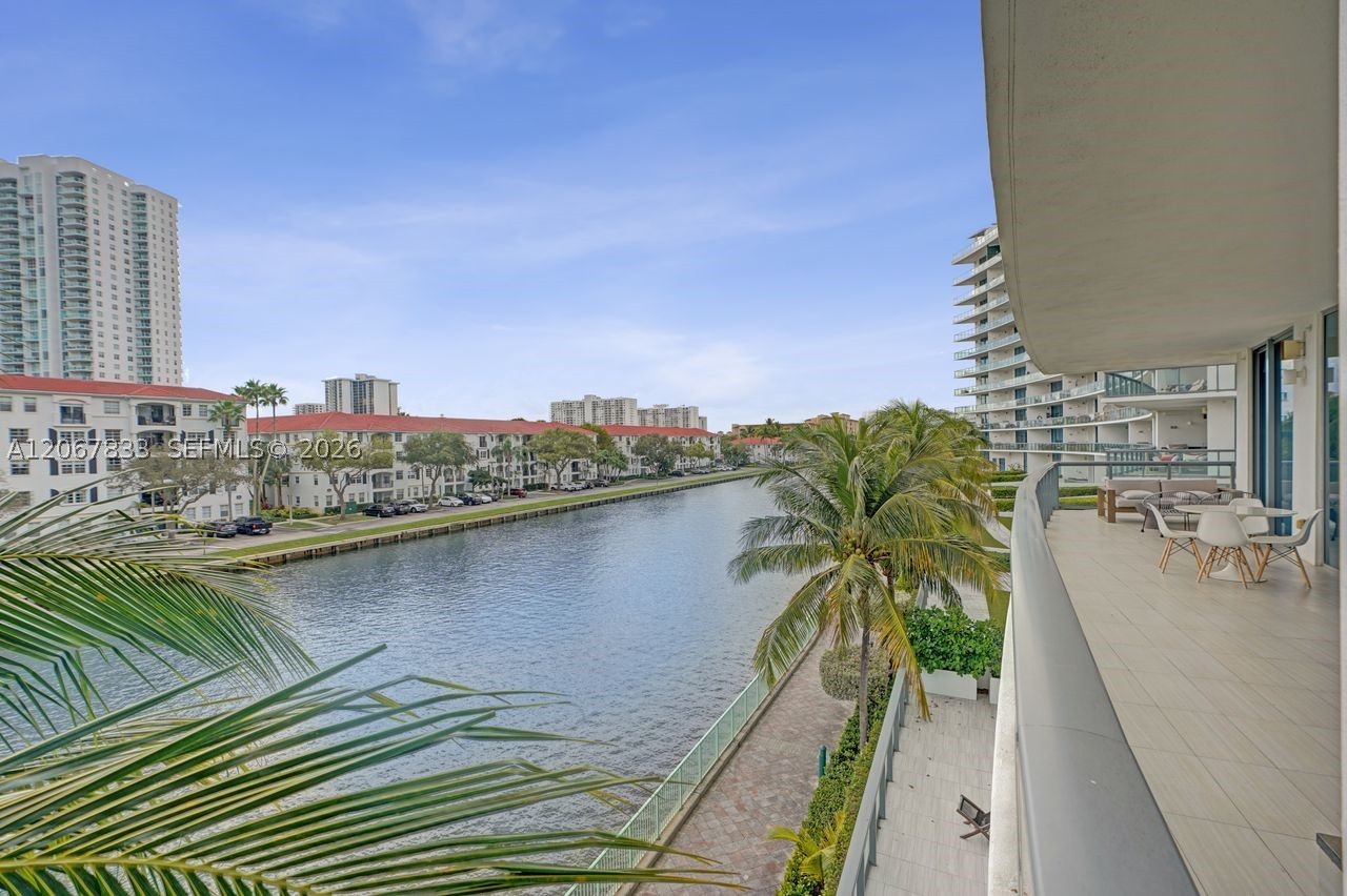 image Echo Aventura65