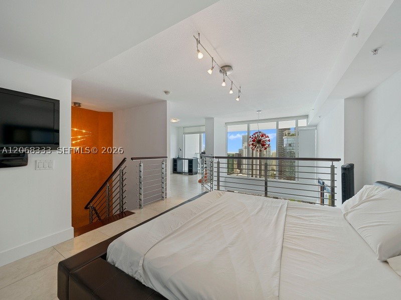 image Brickell on the River South10