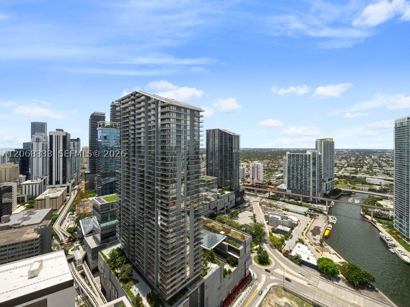 image Brickell on the River South14