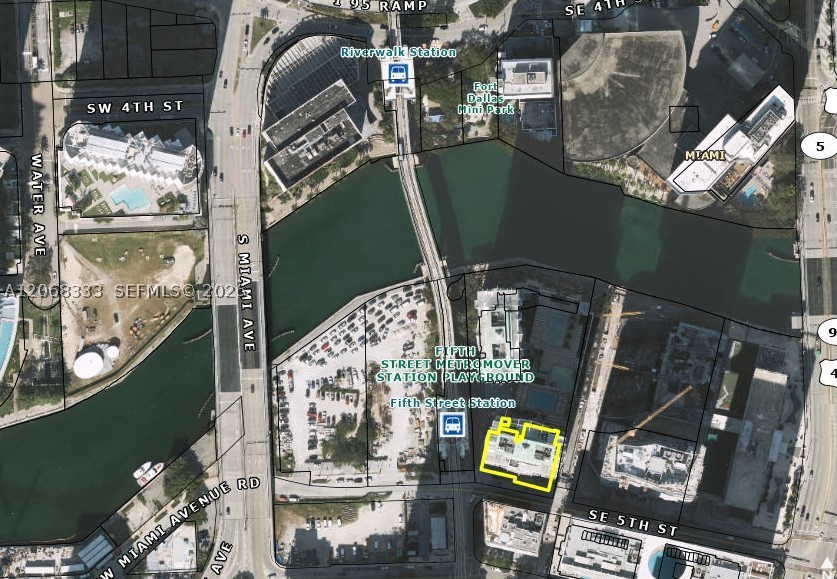 image Brickell on the River South18