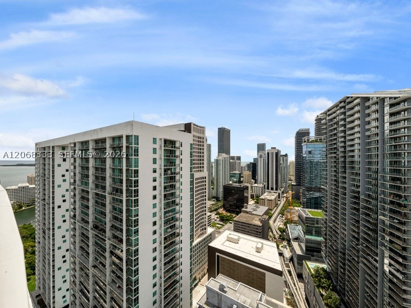 image Brickell on the River South6