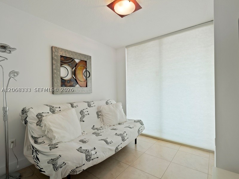 image Brickell on the River South7