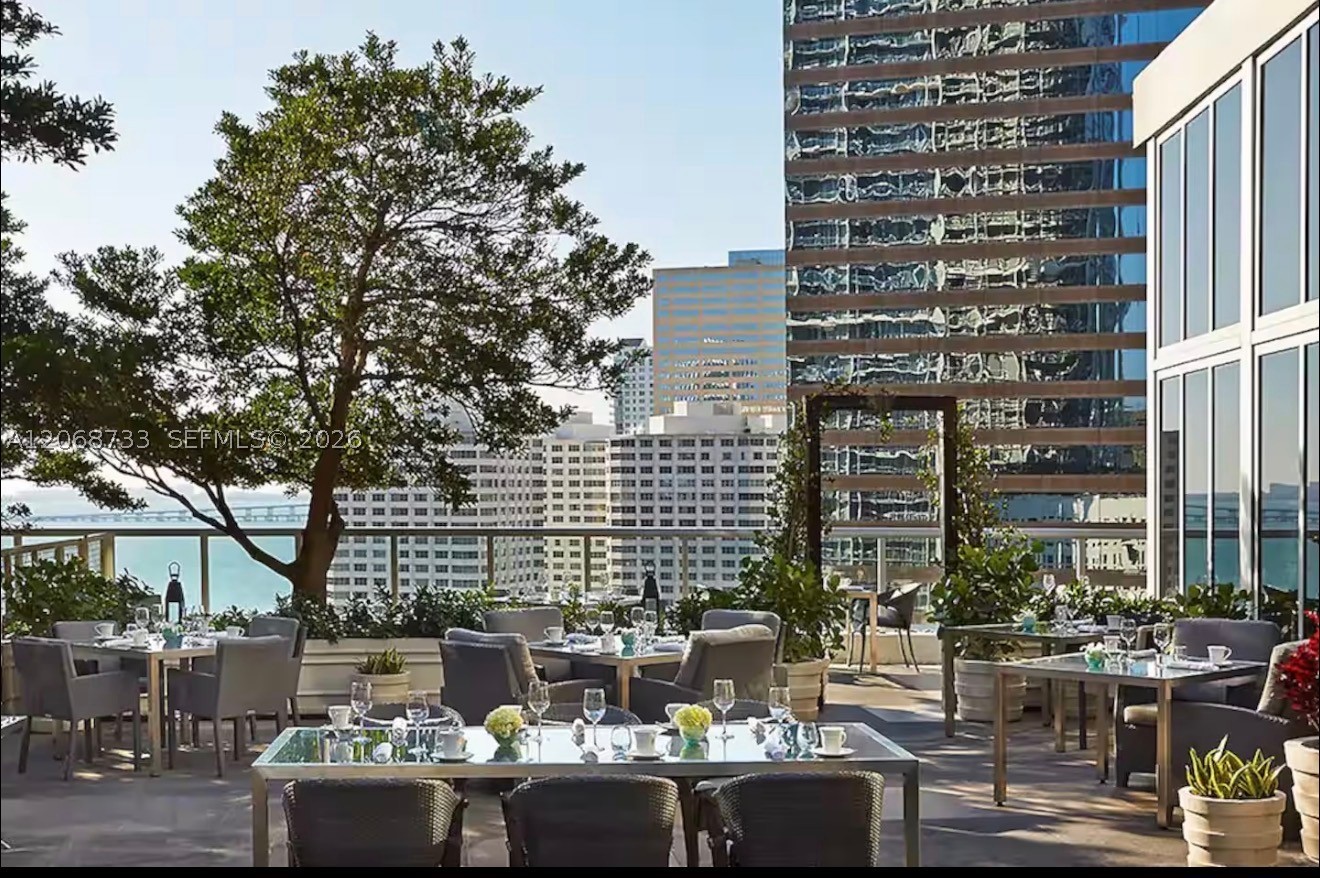 image Icon Brickell III (W Miami)21