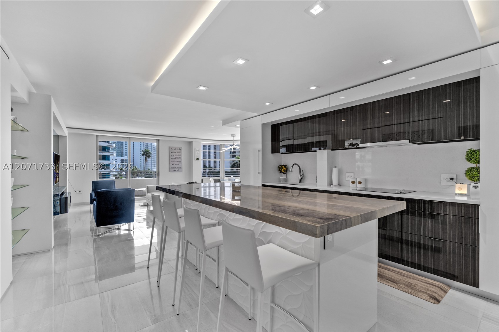 5555 Collins Ave #5A