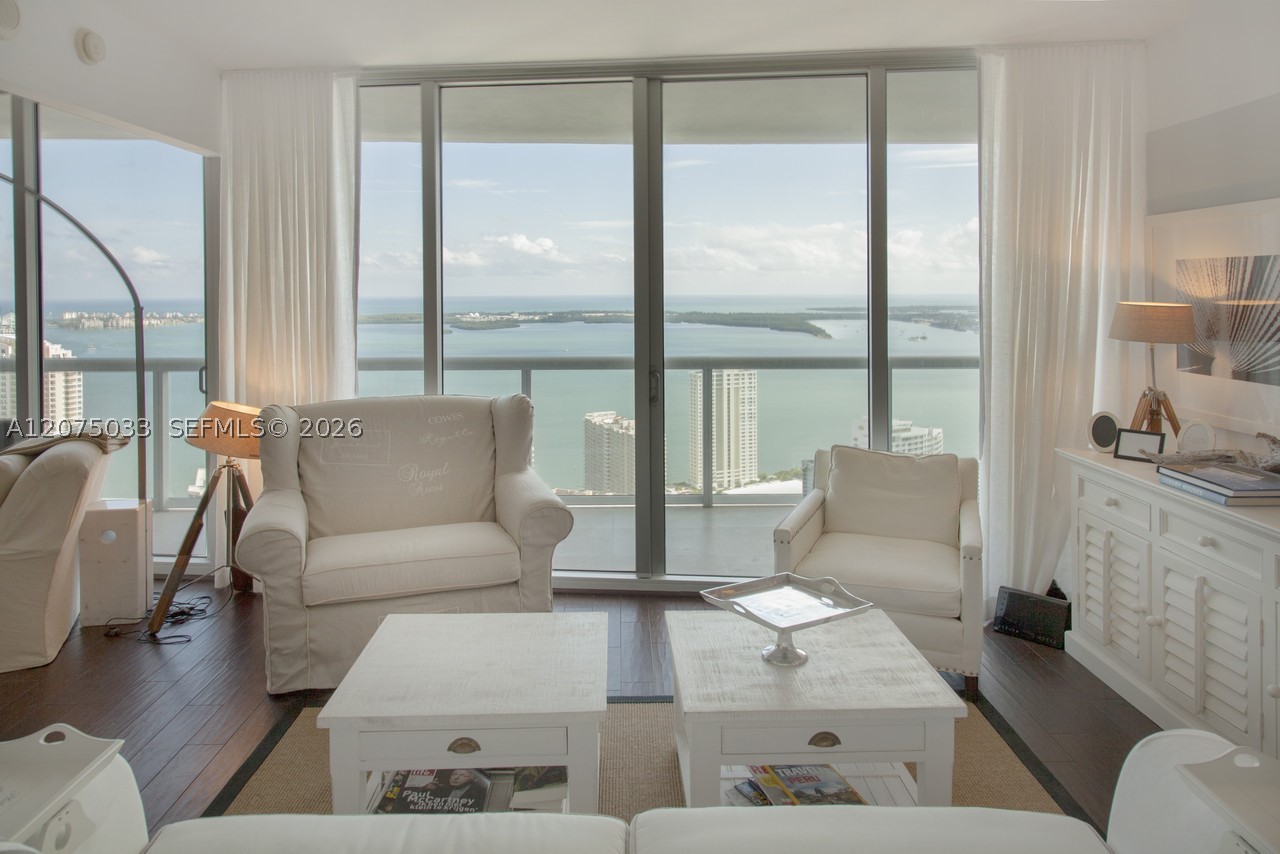 465 Brickell Ave #4703