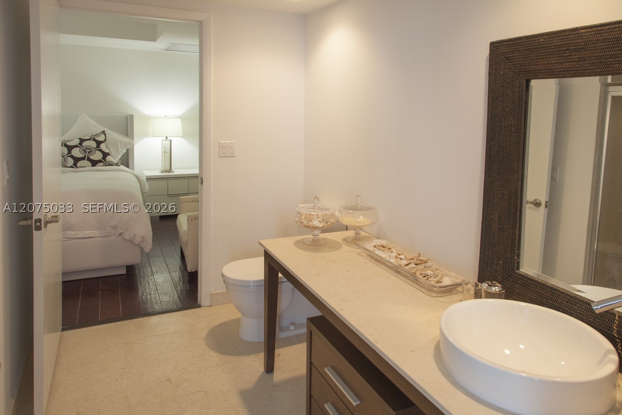 image Icon Brickell I17