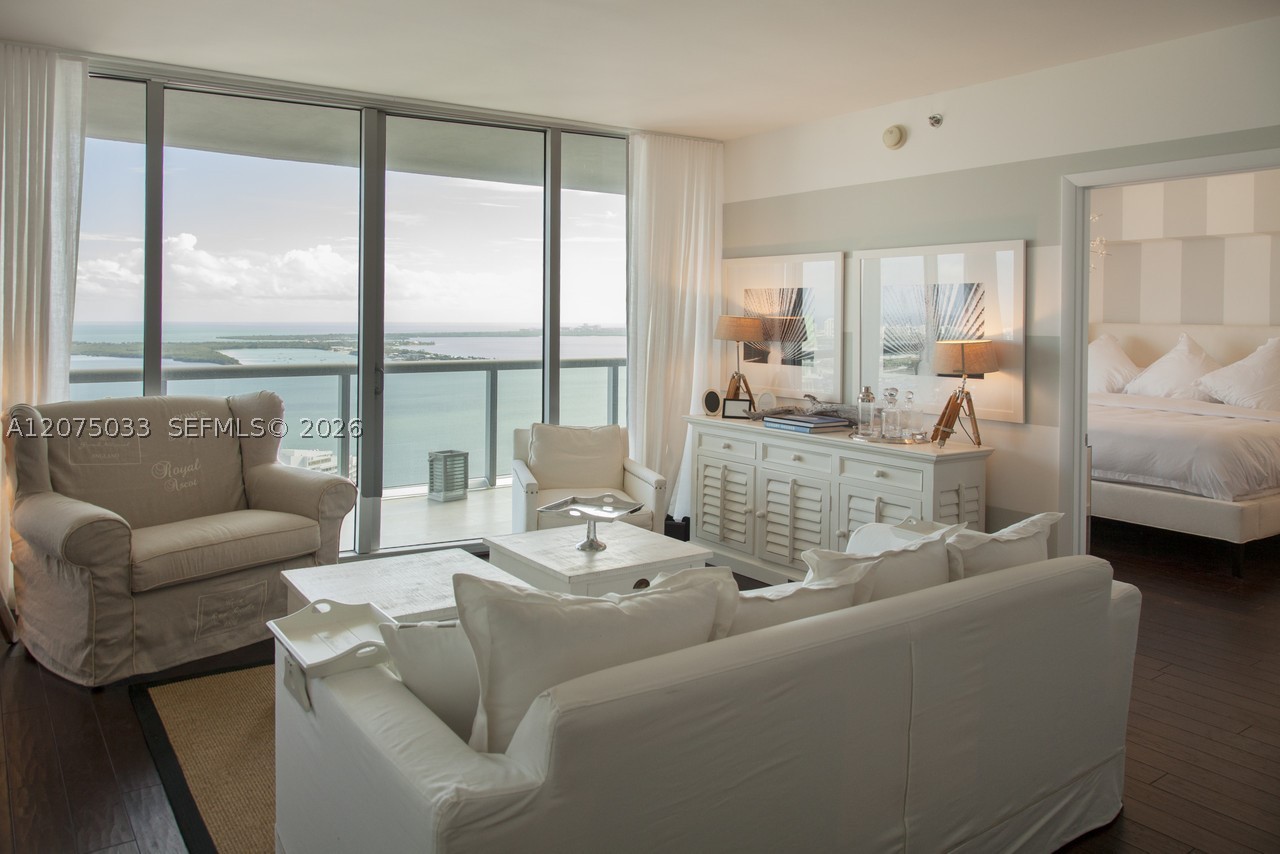 image Icon Brickell I1