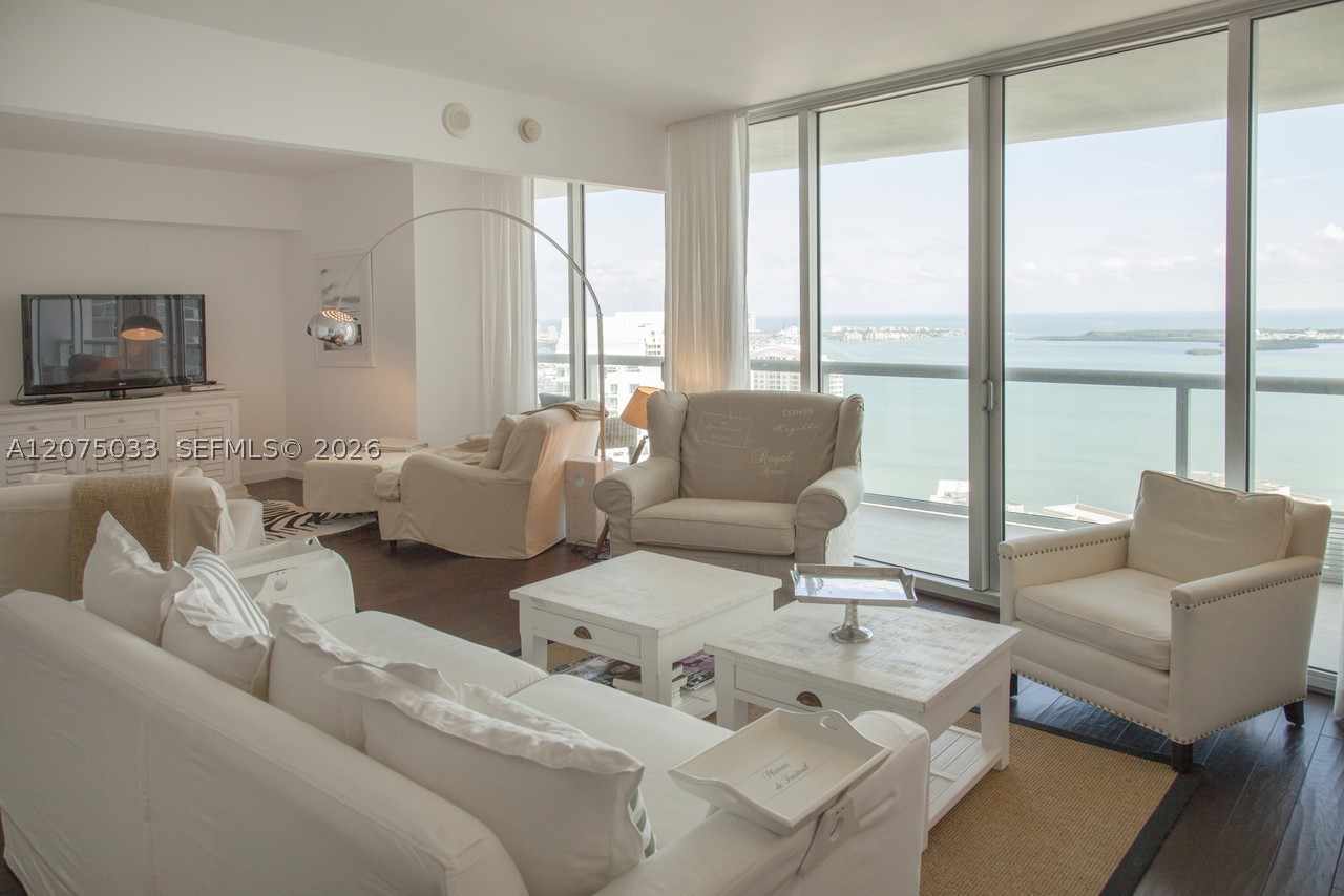image Icon Brickell I2
