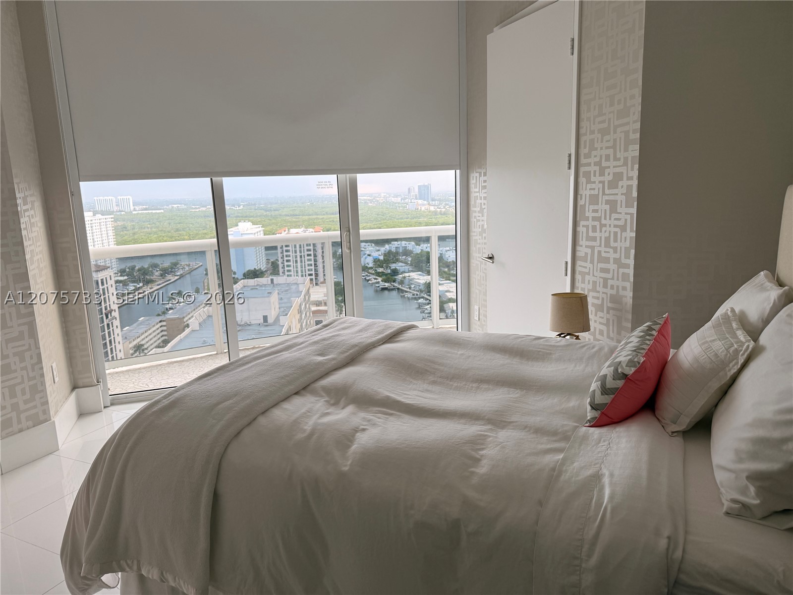 16001 SW Collins Ave #2406 Sunny Isles Beach, FL 33160