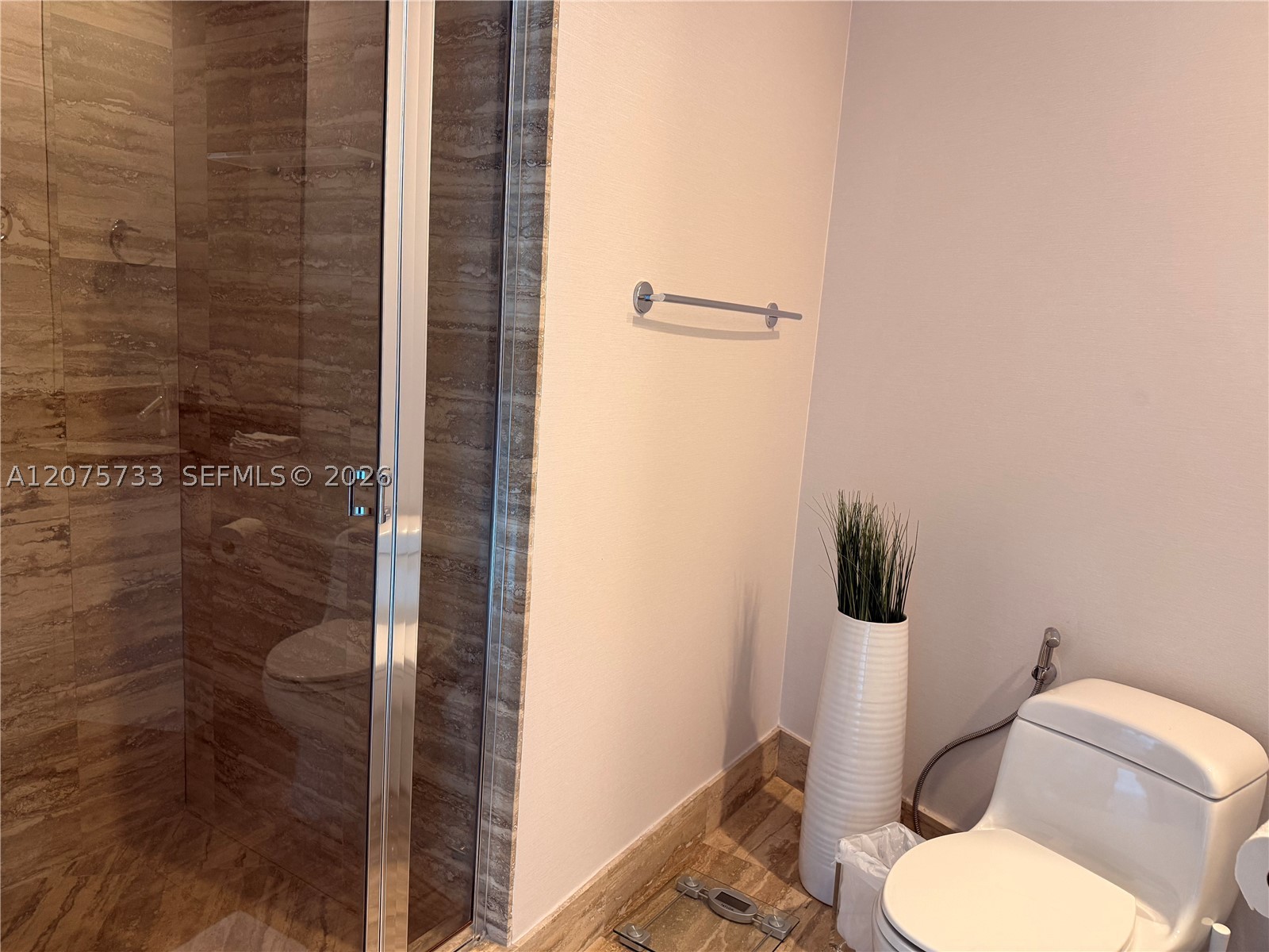 16001 SW Collins Ave #2406 Sunny Isles Beach, FL 33160