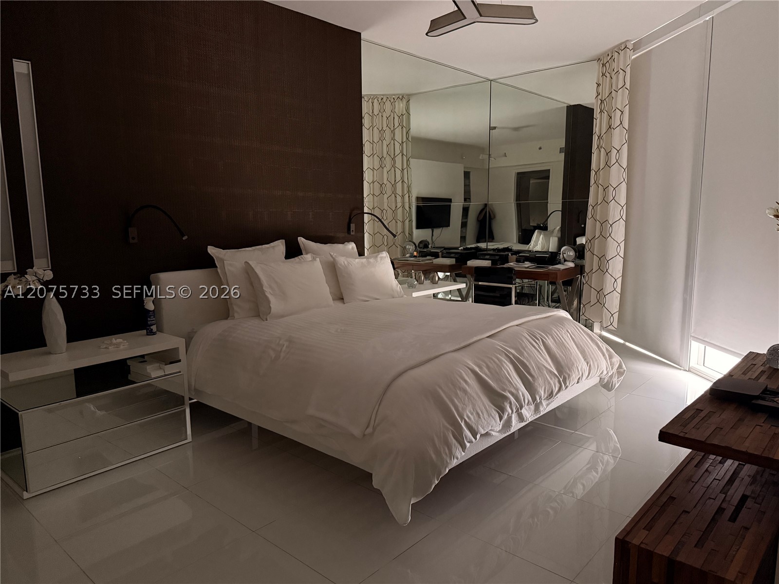 16001 SW Collins Ave #2406 Sunny Isles Beach, FL 33160