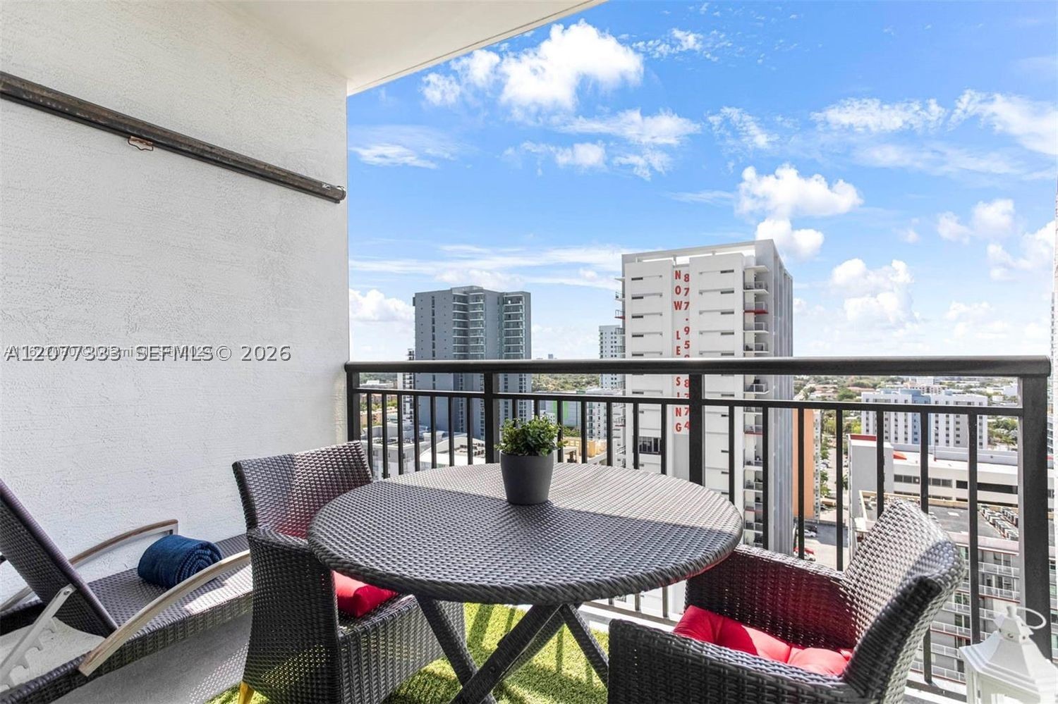 image Nine at Mary Brickell Village12