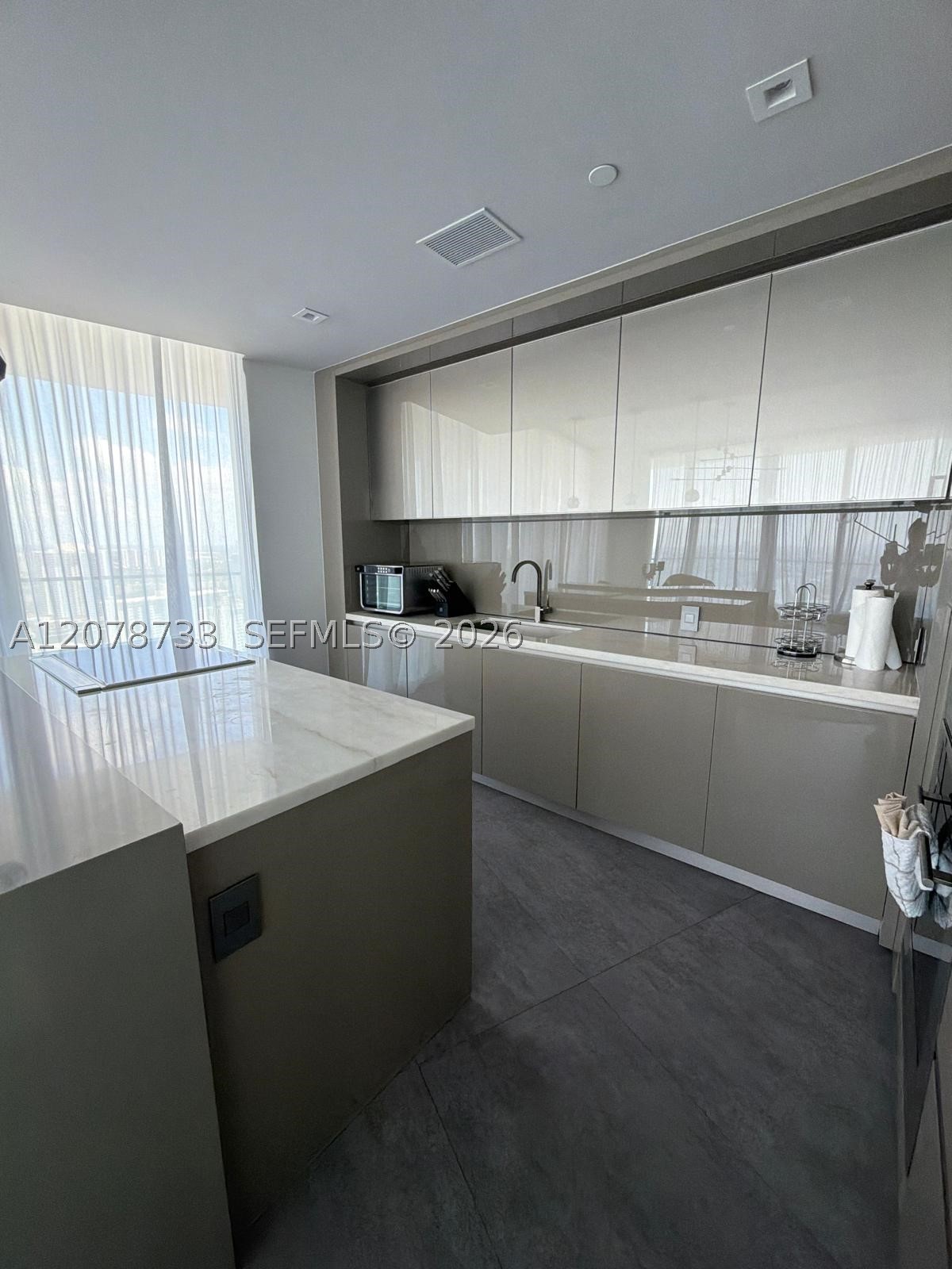 18975 Collins Ave #2905 Sunny Isles Beach, FL 33160