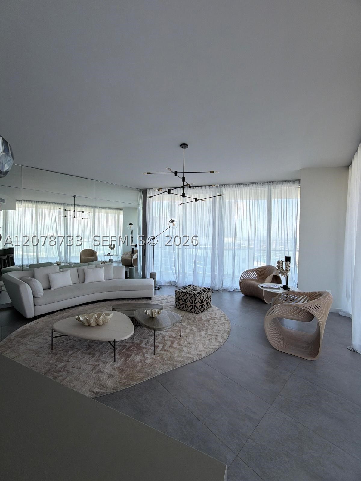 18975 Collins Ave #2905 Sunny Isles Beach, FL 33160