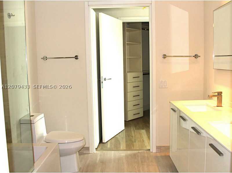 image Brickell House8