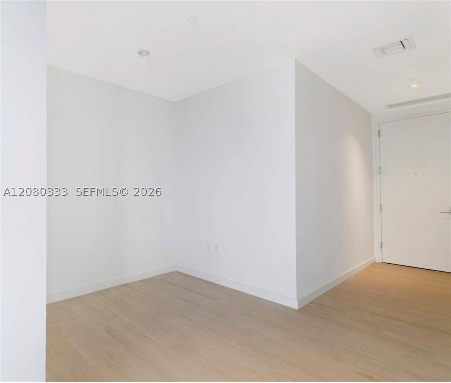 2831 S Bayshore Dr #1105 Miami, FL 33133