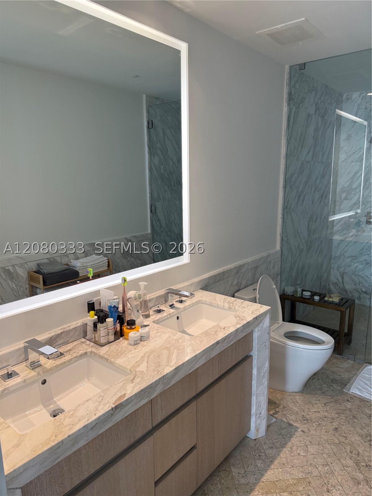 2831 S Bayshore Dr #1105 Miami, FL 33133