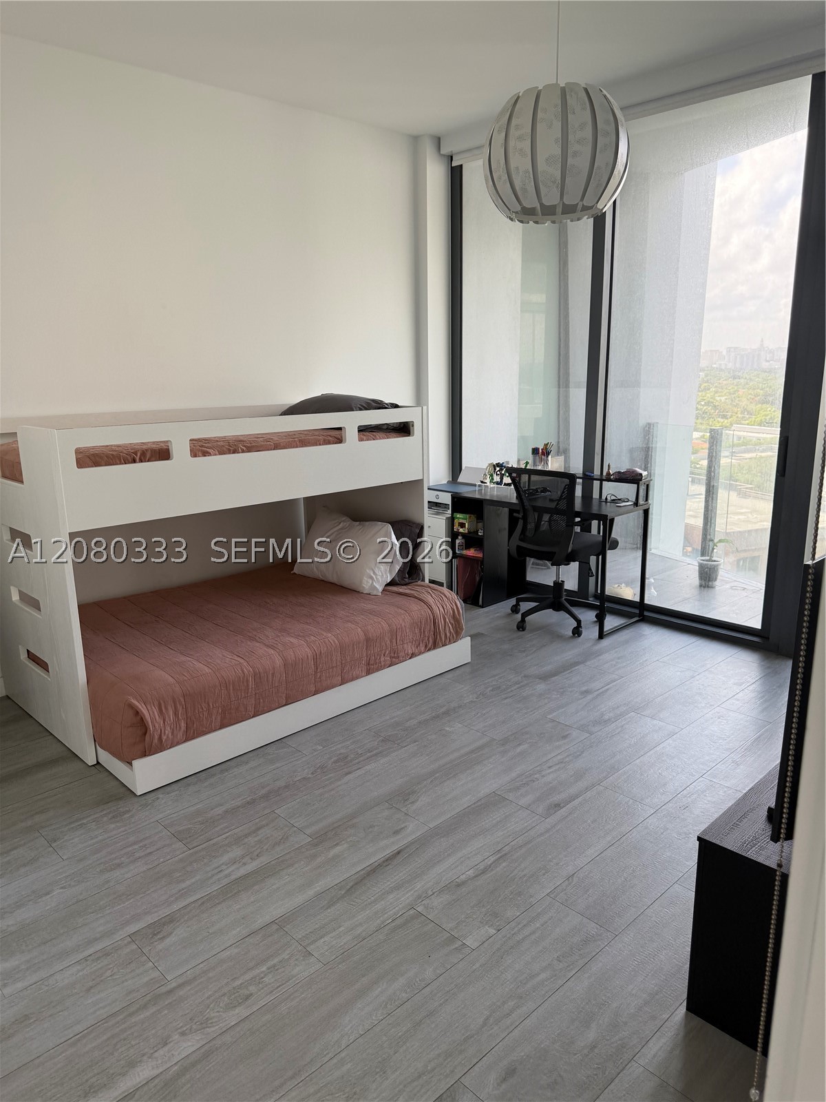 2831 S Bayshore Dr #1105 Miami, FL 33133