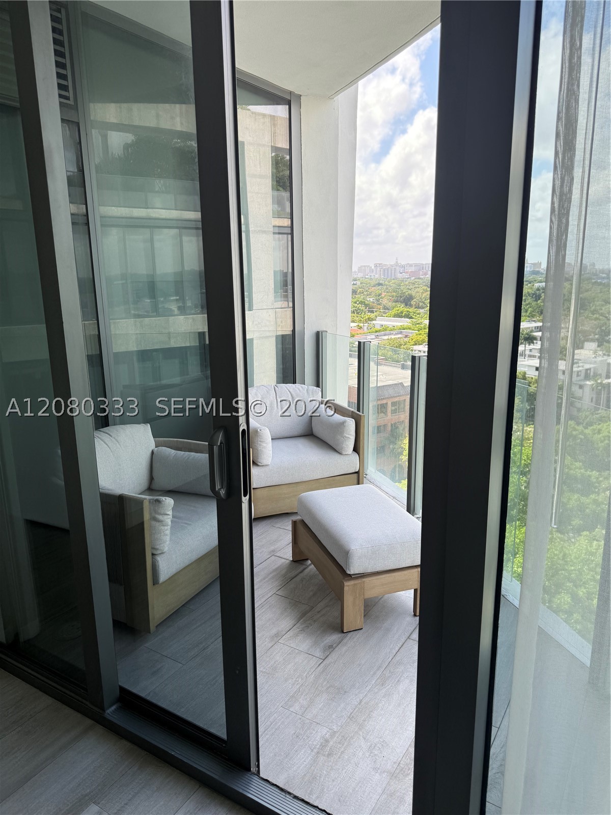 2831 S Bayshore Dr #1105 Miami, FL 33133