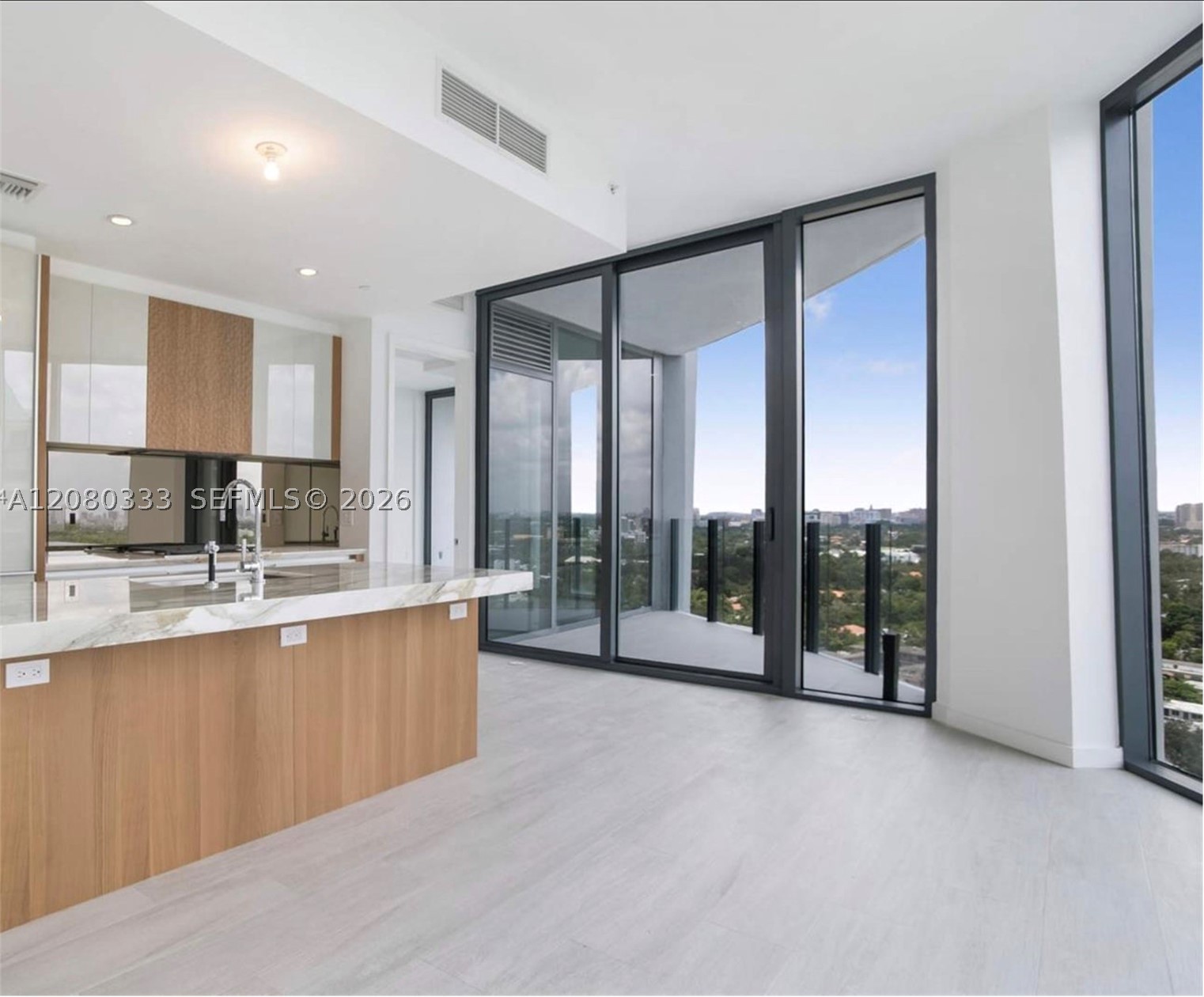 2831 S Bayshore Dr #1105 Miami, FL 33133